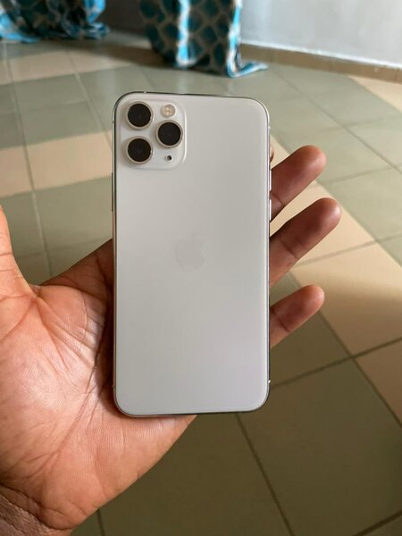 iPhone 11 Pro Blanc
