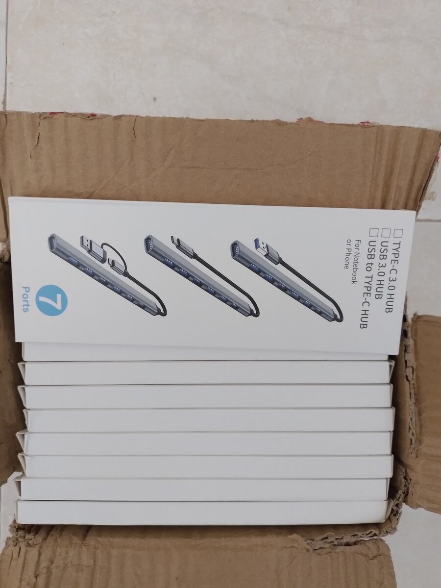 Adaptateur USB 7 en 1 avec port usb et type c