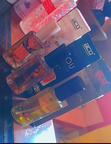 Parfums variés pour hommes et femmes