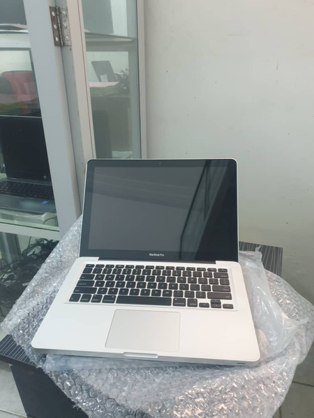 💻 MACBOOK PRO DUAL CORE ~ YEAR mid-2010 | RAM 4GB - HDD 500GB - SCREEN 13.3 INCH