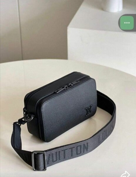 Sac banane Louis Vuitton noir