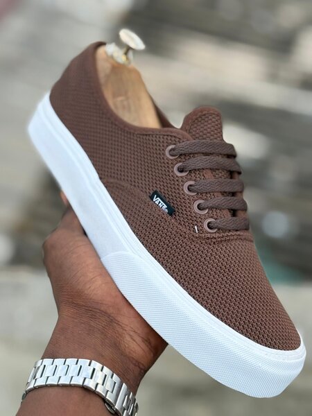 Chaussures à lacets style urbain