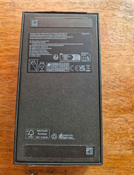 Samsung Galaxy S25 Smartphone