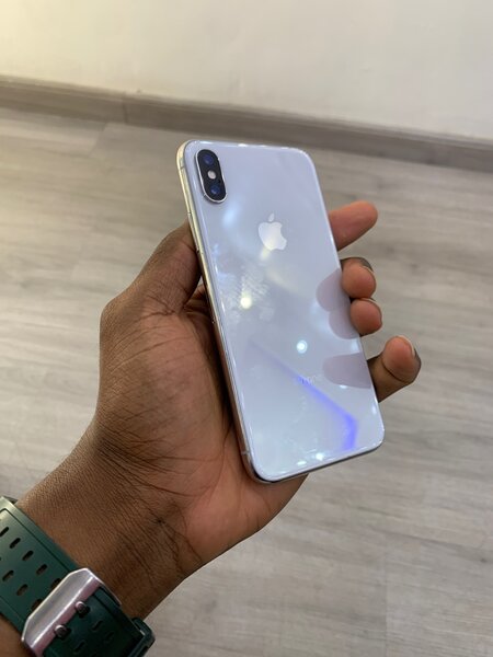 iPhone X - 64gb