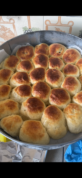 Petits pains dorés faits maison