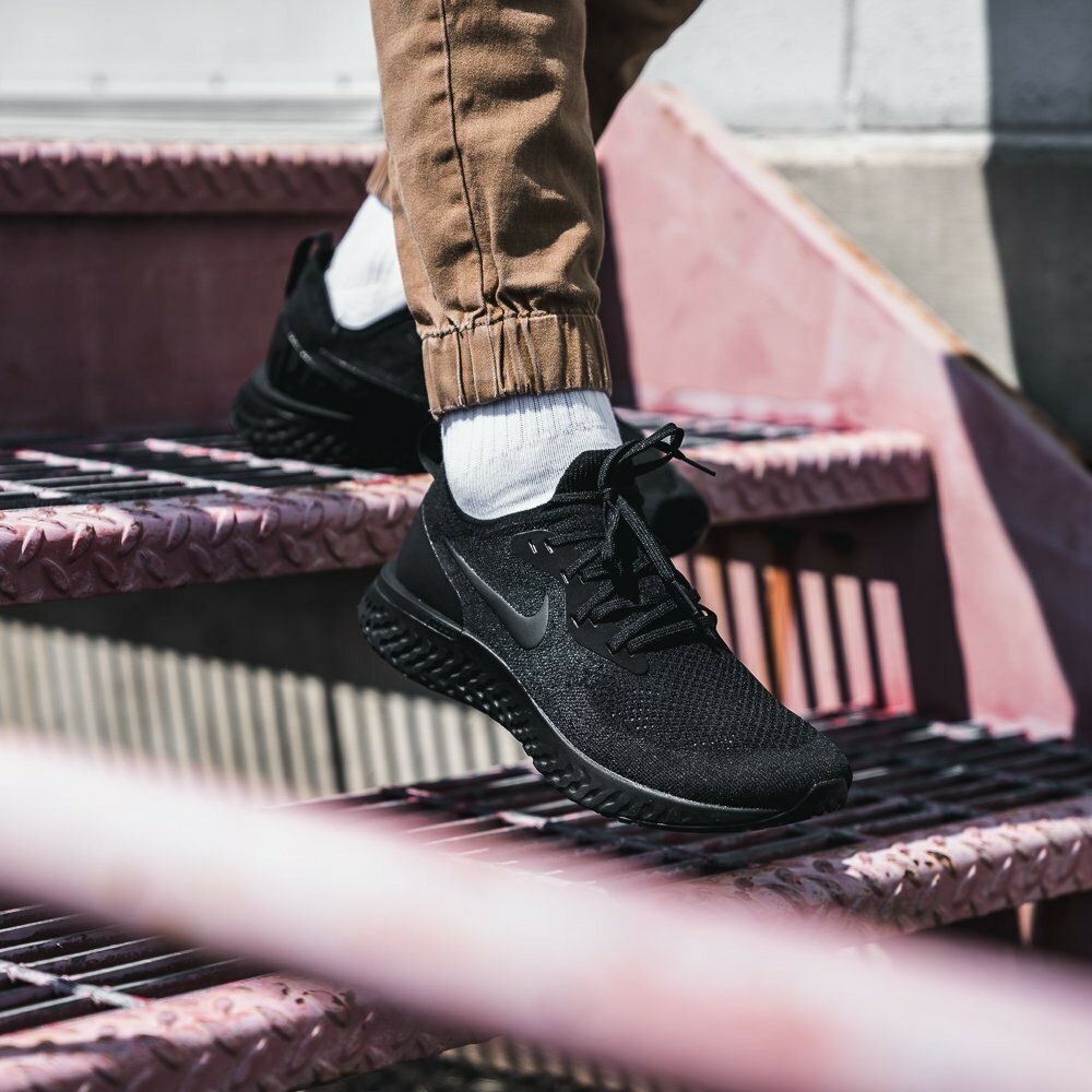 Nike flyknit react(all black )