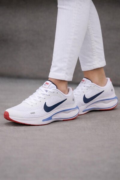Chaussures Nike Air Max blanches