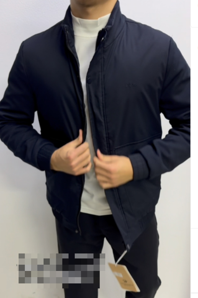 Мужская ветровка