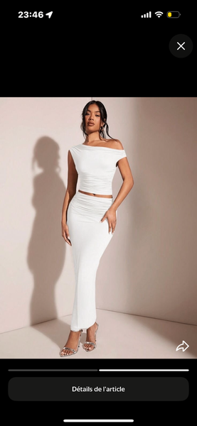 Robe élégante moulante blanche