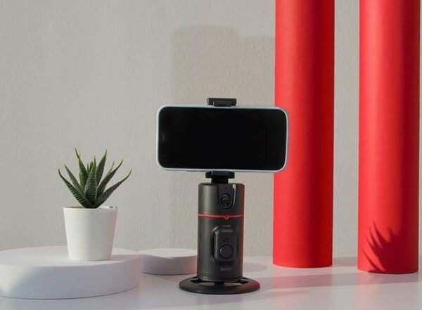 Face recognition tripod