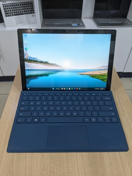 Microsoft Surface Pro 5 1796