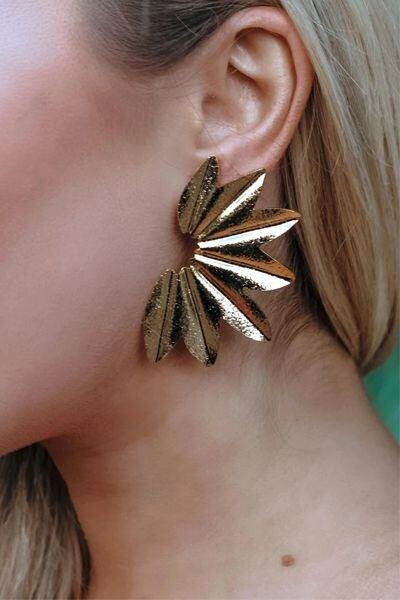 Boucles d'oreilles dorées élégantes