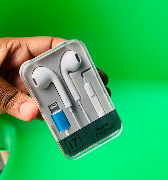 Écouteurs Bluetooth i7