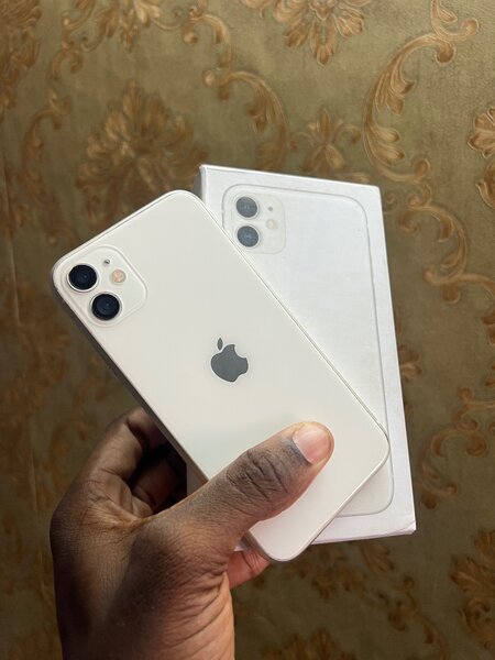 iPhone 11 64Giga second main