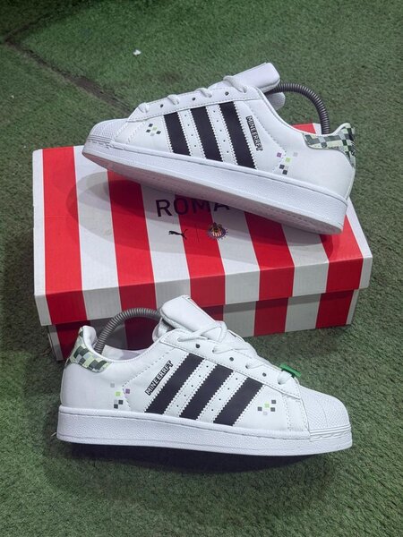 Adidas Superstar