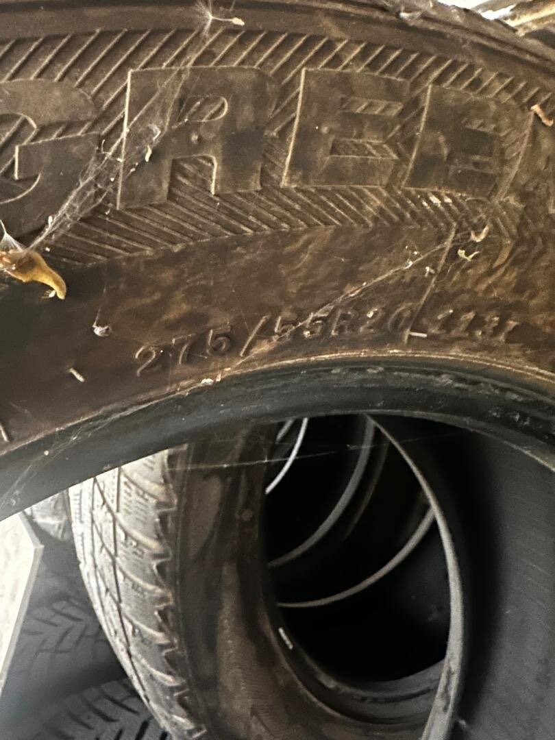 Комплект зимних шин