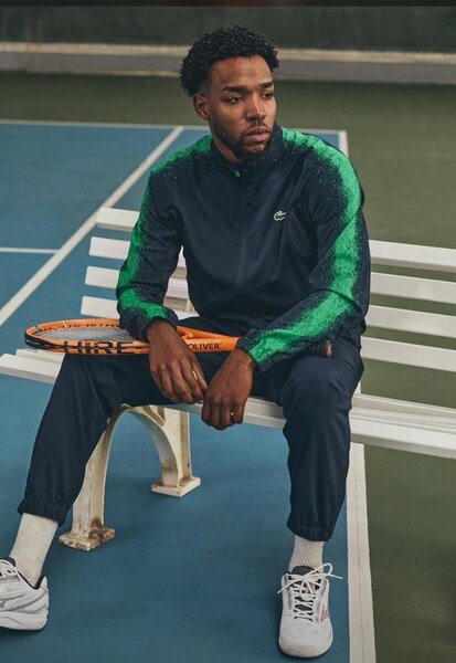 Ensemble de sport homme élégant