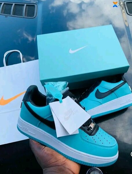 Nike Air Force 1 bleu sarcelle