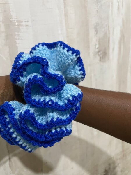 Chouchou tricoté bleu