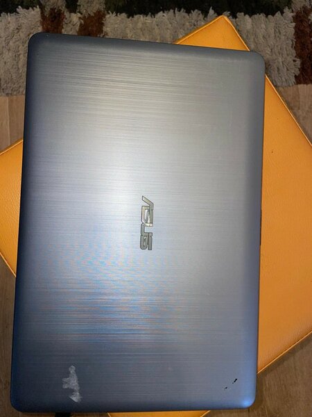 Ordinateur portable ASUS R540L