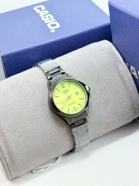 Montre Casio lumineuse