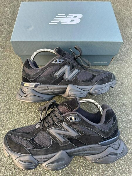 New Balance 9060 Triple Black