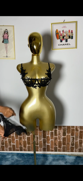 Soutien-gorge noir en dentelle