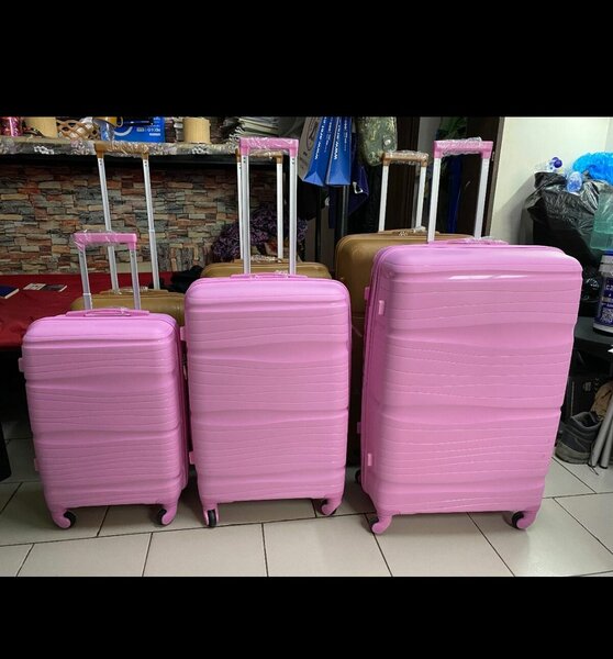 Ensemble de valises rose