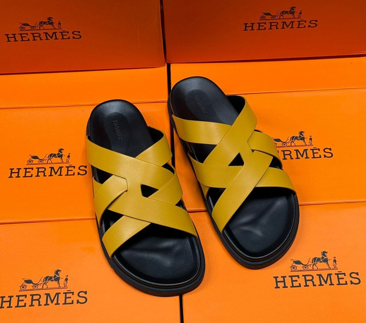 Sandales en cuir luxueuses