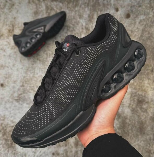 *Nike AIR Max  DN