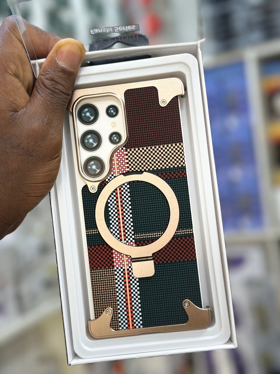 Coque magnétique pour téléphone