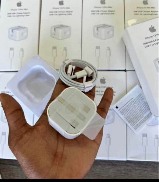 C to lighting fast charger