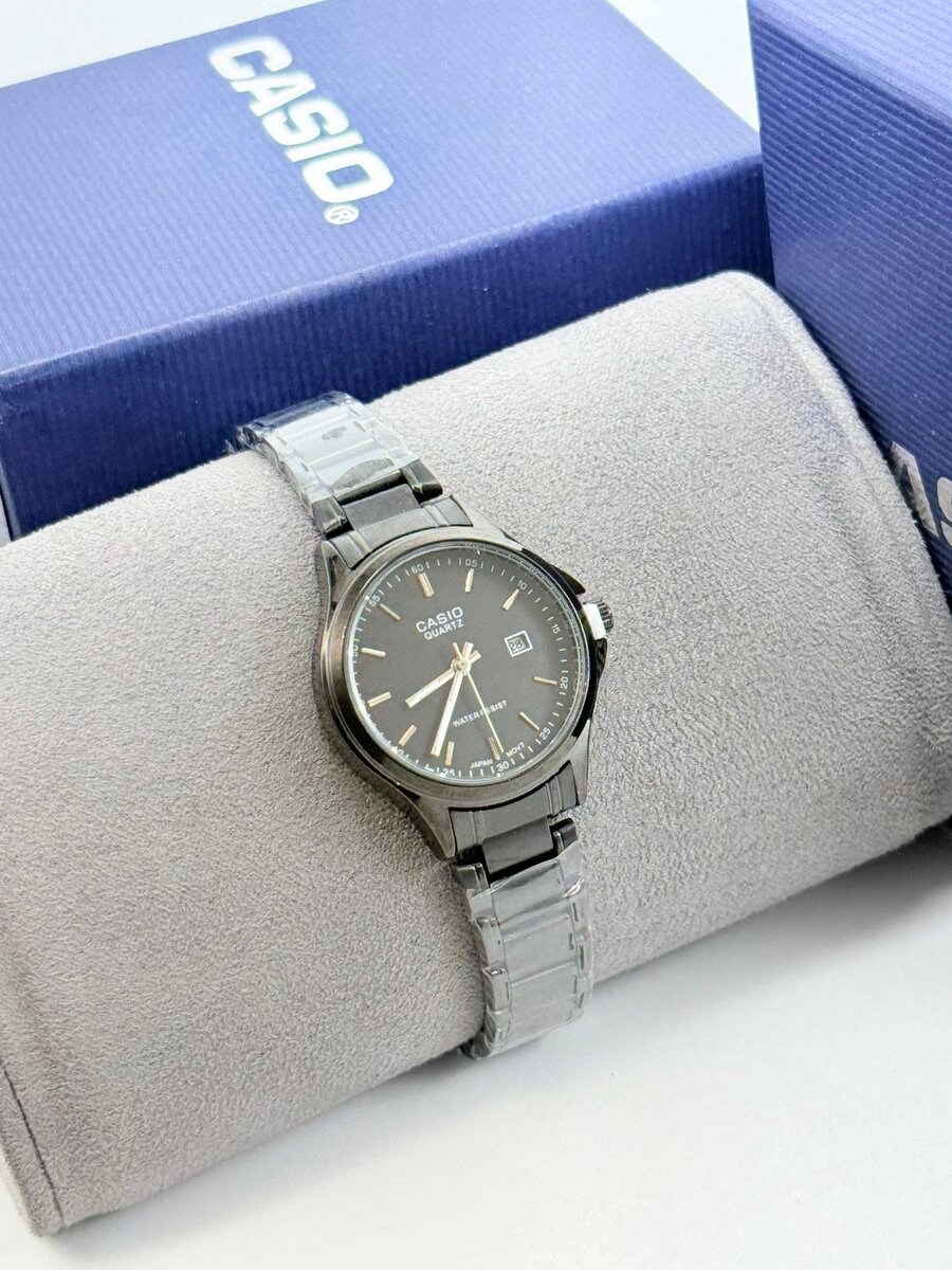 Montre en acier inoxydable Casio