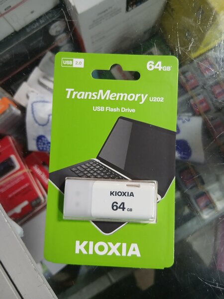 Clé USB Kioxia 64GB USB 2.0