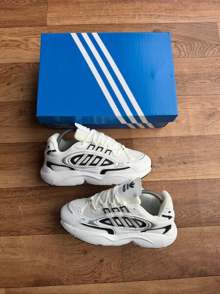 Baskets rétro en cuir blanc