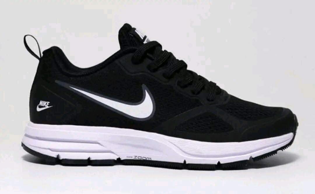 Chaussures de sport Nike Zoom