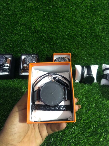 Montre élégante avec bracelet