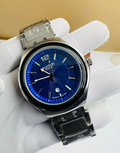 Montre élégante homme