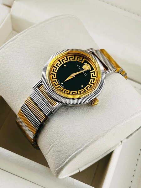 Montre élégante homme or