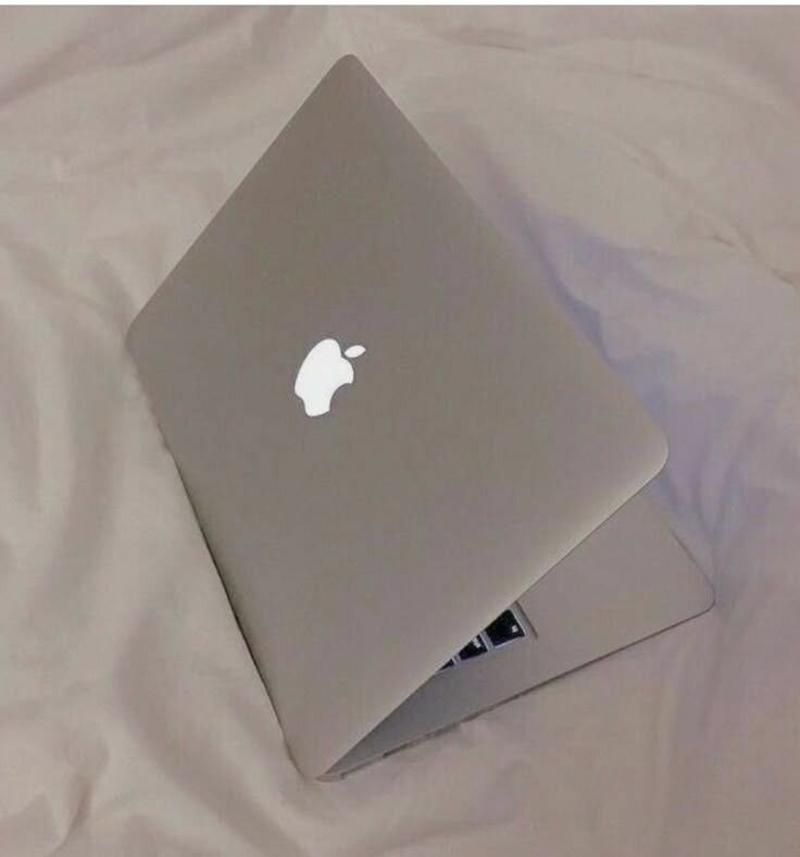 Apple Laptop