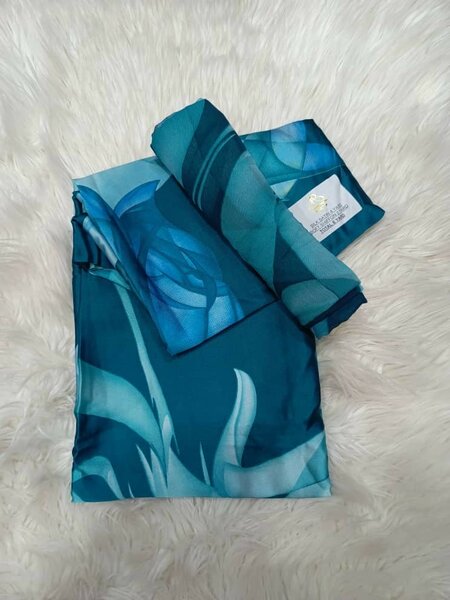 Écharpes en soie imprimée