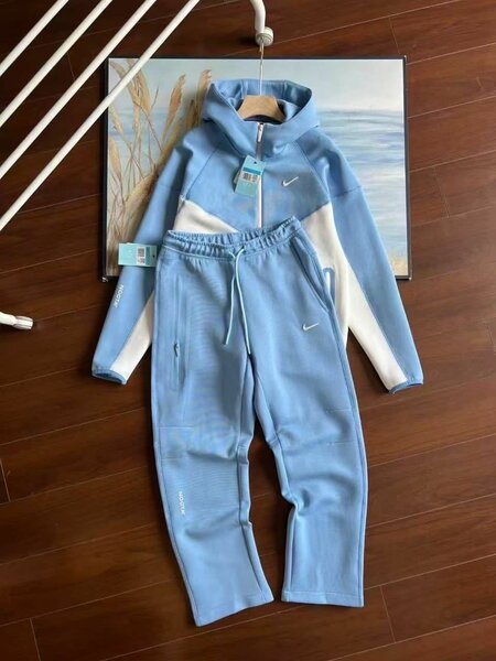 Ensemble de survêtement Nike
