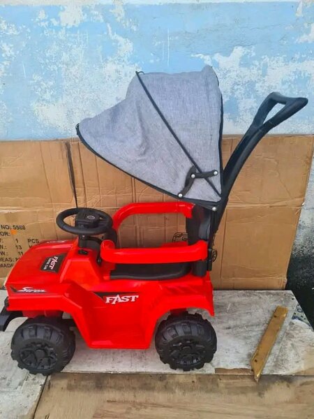 Voiturette poussette enfant