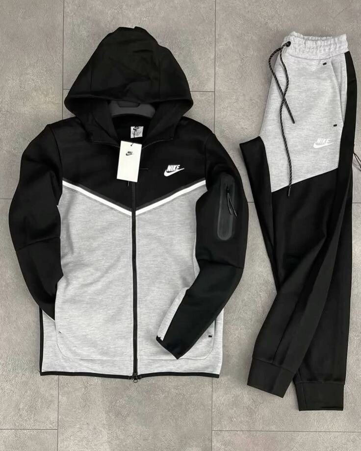 Survêtement Nike Sportstyle