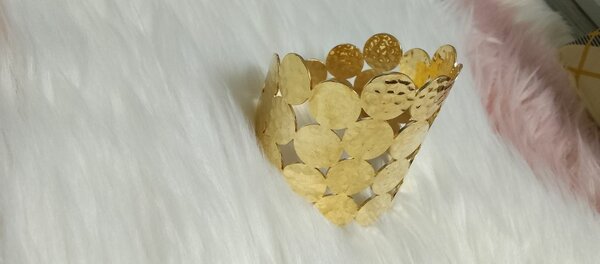 Bracelet doré élégant