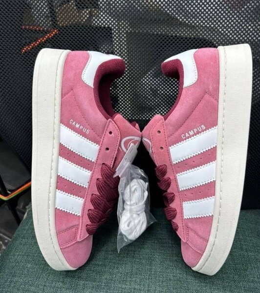 Baskets Campus rose blanches