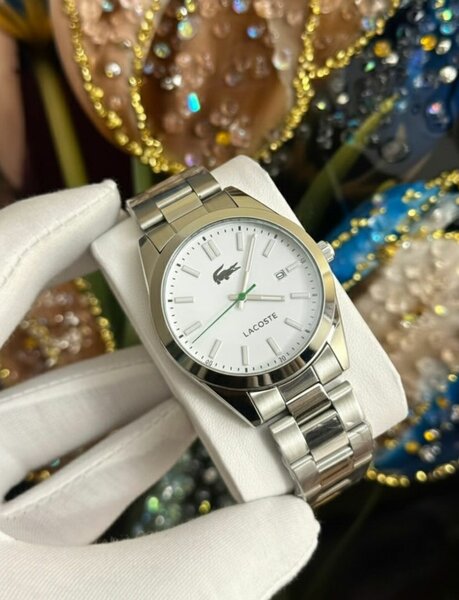 Montre homme Lacoste élégante