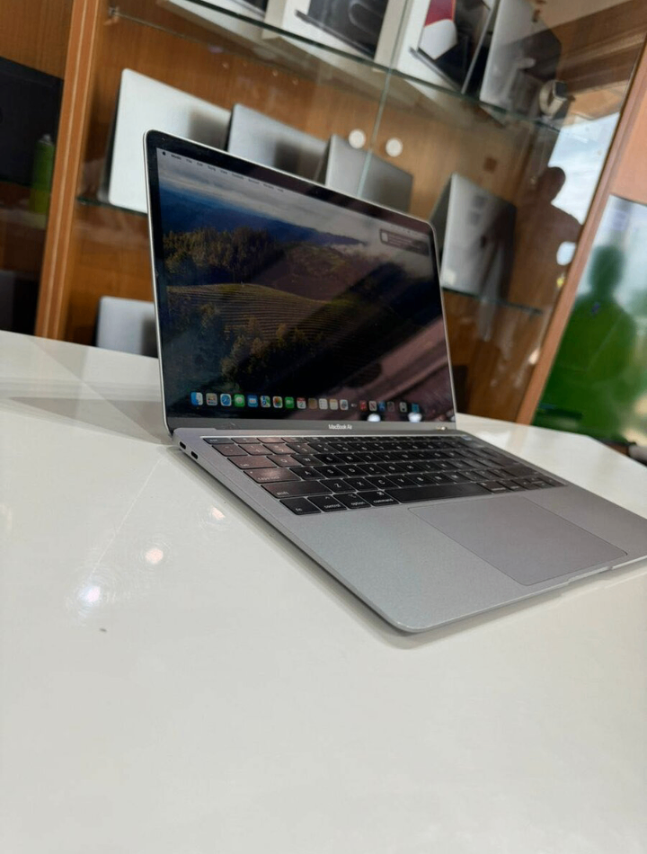 (2019) MacBook Air