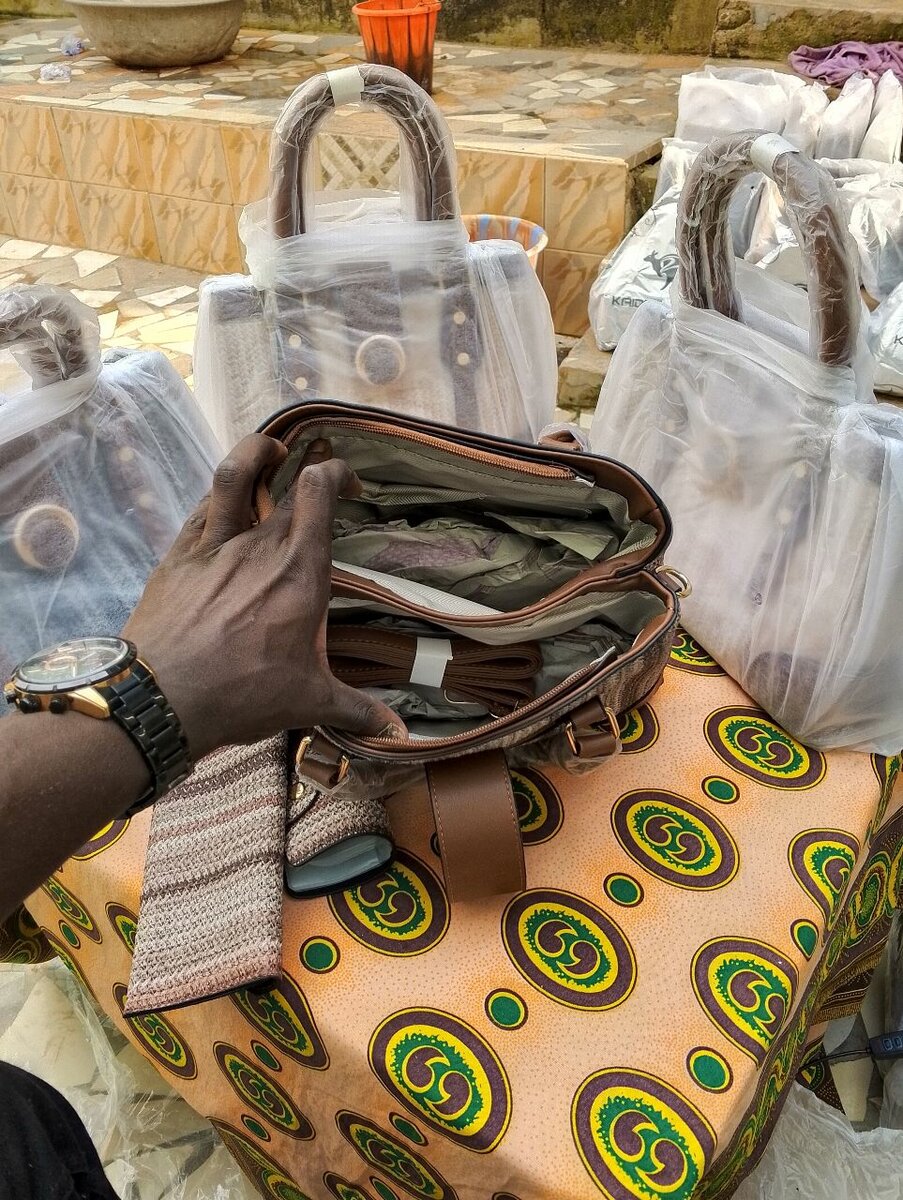 Sac à main en tissu tissé