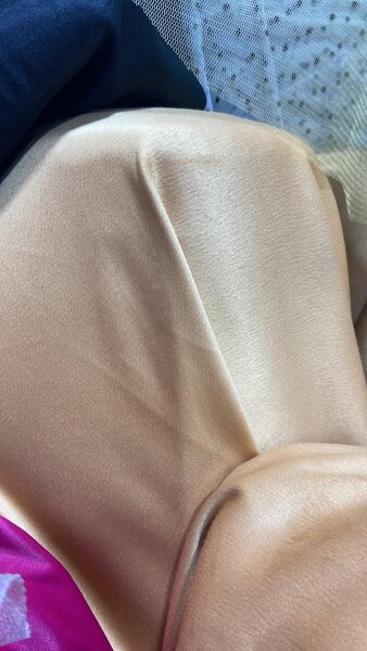 Tissus en satin multicolores